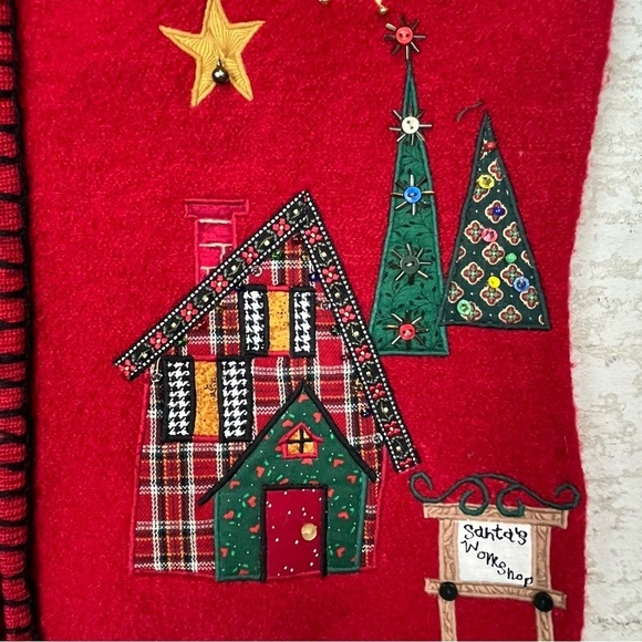 SHARON YOUNG Red Holiday Sweater Vest Small Trees Stars Elves Chalet - Picture 3 of 13